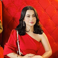 Lari @lariconcursos