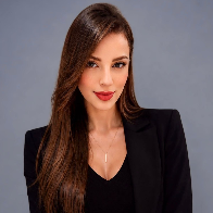 Luena Ayres