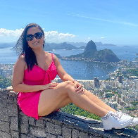 Flávia Esteves